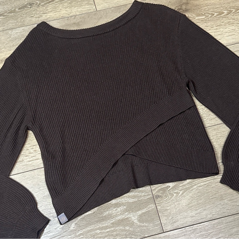 NWOT Lululemon Reversible Crossover Sweater In Espresso - Picture 14 of 16